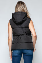Load image into Gallery viewer, Hynira Snap and Zip Closure Hooded Vest