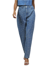 Load image into Gallery viewer, Liv Pearl Detail Jeans with Pockets