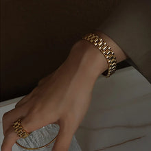 Load image into Gallery viewer, 712e8133-f804-4008-9ef5-3799b1ad7234-Max