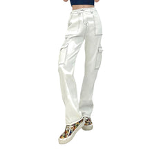 Load image into Gallery viewer, Ryan Straight Jeans with Pockets