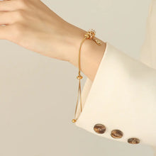 Load image into Gallery viewer, 0111d7289f7b4a82ab6f2bc6d6dfa01d-Max
