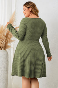 Elsie Plus Size Sweetheart Neck Long Sleeve Ribbed Dress