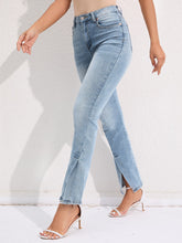 Load image into Gallery viewer, Valerie Slit Buttoned Jeans with Pockets
