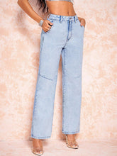 Load image into Gallery viewer, Jae Straight Leg Jeans with Pockets
