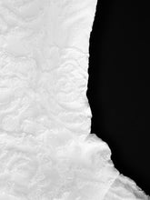 Load image into Gallery viewer, a27e052fbf2943539321c1ee5f0af7b6-Max
