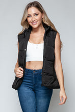 Load image into Gallery viewer, Hynira Snap and Zip Closure Hooded Vest
