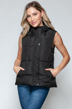 Load image into Gallery viewer, Hynira Snap and Zip Closure Hooded Vest
