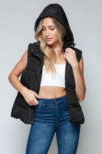 Load image into Gallery viewer, Hynira Snap and Zip Closure Hooded Vest
