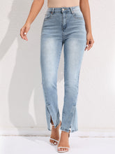 Load image into Gallery viewer, Valerie Slit Buttoned Jeans with Pockets
