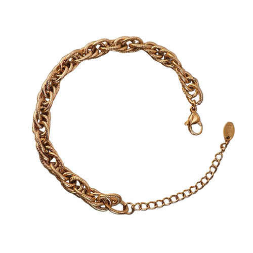 d663e568-1aaf-4d0a-8d14-41e6699a9fa3-Max